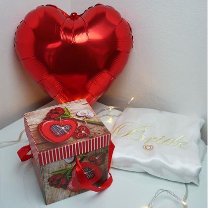 Obrázek z Dárková krabička 15 cm -  srdce s růží