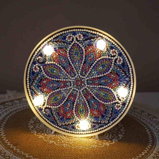 Obrázek z Diamantové malování LED lampička mandala - modro fialová