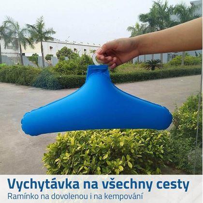 cestovní nafukovací ramínko