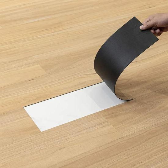 Obrázek z PVC samolepicí dřevěná podlaha - jasan světlý
