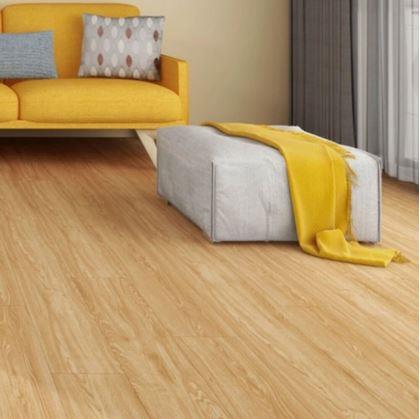 Obrázek z PVC samolepicí dřevěná podlaha - dub světlý