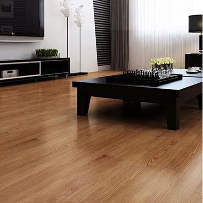 Obrázek z PVC samolepicí dřevěná podlaha - dub tmavý