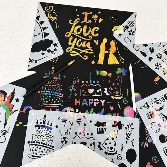 Obrázek z 5 ks vyškrabávacích šablon A4 + 2 pera