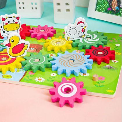 Obrázek z Dřevěná hračka s ozubenými kolečky se zvířátky