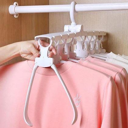 Obrázek z Multifunkční úsporný věšák do skříně s 8 ramínky