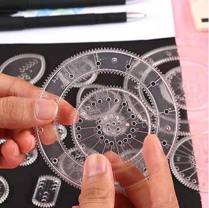 Obrázek z Sada kreslicích šablon - spirograf