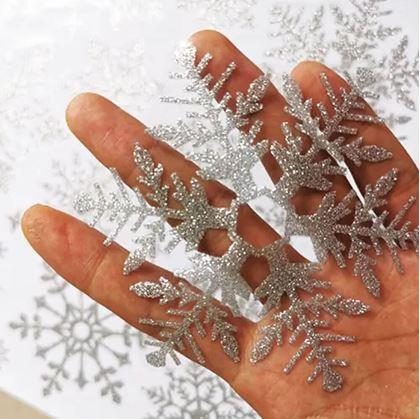 Obrázek z Nálepky na okno - sněhové vločky 52 ks - stříbrné