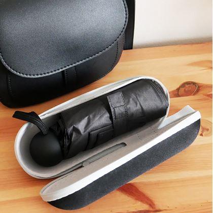 Obrázek z Mini skládací deštník s pouzdrem - černý