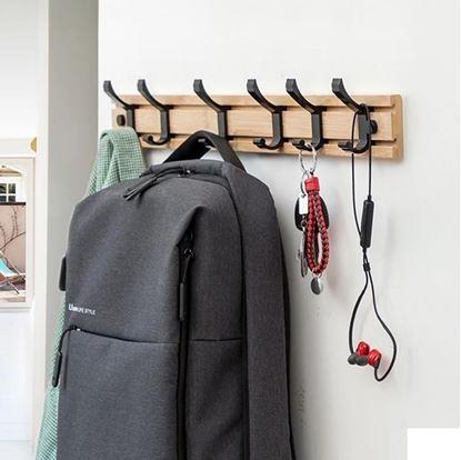 Obrázek Dřevěný věšák s 5 kovovými háčky 50 cm 