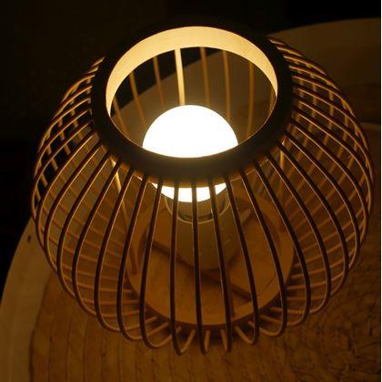 Obrázek z Bambusová stolní lampa s LED žárovkou