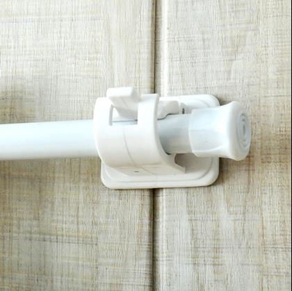 Obrázek z Nalepovací držáky na garnýže 2 ks