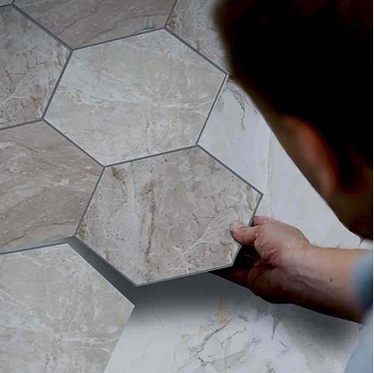 Obrázek z 10 ks samolepicích panelů hexagon - šedá mozaika