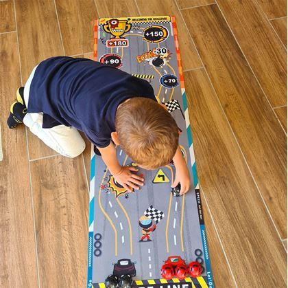 Obrázek z Hrací podložka - závodní auta