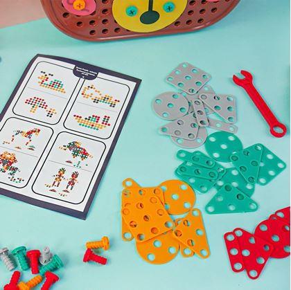 Obrázek z Šroubovací stavebnice pro děti