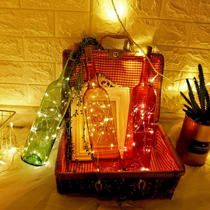 Obrázek z Světelný řetěz s korkem 2 m