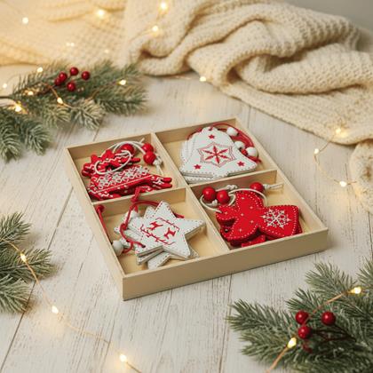 Obrázek z Sada dřevěných ozdob 12 ks - vánoční mix