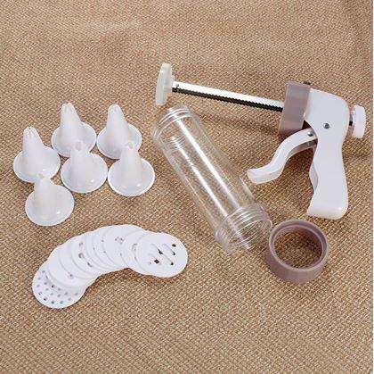 Obrázek z Strojek na cukroví se zdobičkou + 19 nástavců