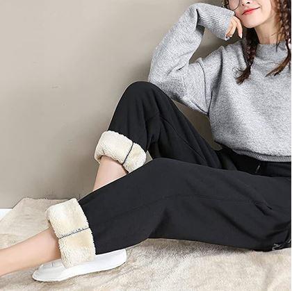 Obrázek z Dámské tepláky s kožíškem - XS/M