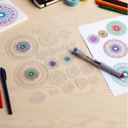 Obrázek z Sada kreslicích šablon - spirograf
