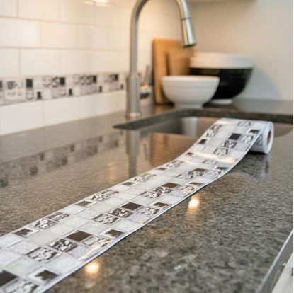 Obrázek Samolepicí lišta mozaika