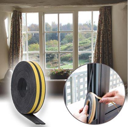 Obrázek z Samolepící těsnění do oken a dveří 2,5 m - černé