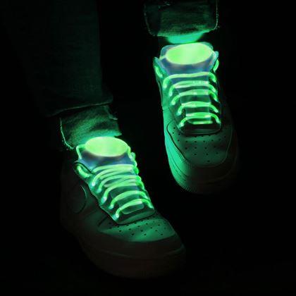 Obrázek z LED svítící tkaničky - zelené