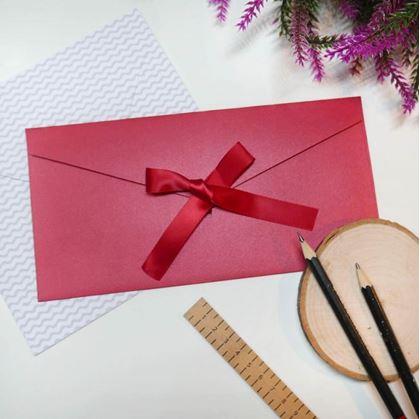 Obrázek z Dárková obálka se stuhou - červená