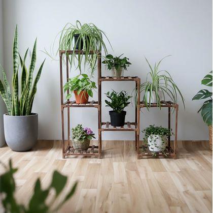 Obrázek z Dřevěný stojan na květiny