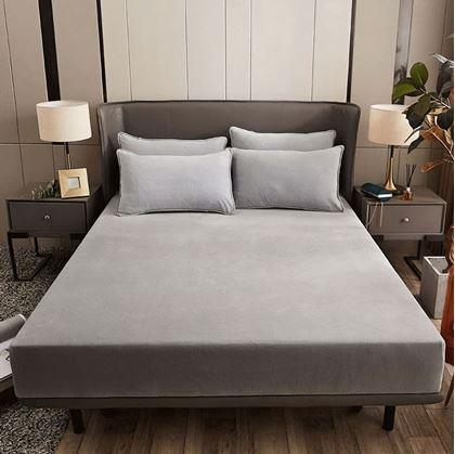 Obrázek z Mikroplyšové prostěradlo 180 x 200 cm - světle šedé