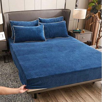 Obrázek z Mikroplyšové prostěradlo 90 x 200 cm - tmavě modré