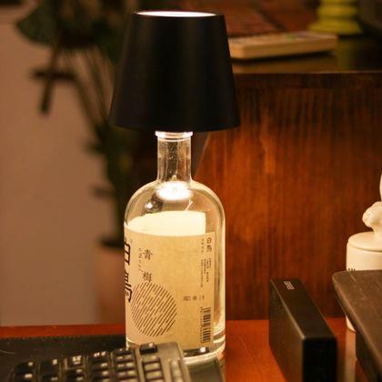 Obrázek z Dotyková lampička na lahev, 3 režimy světla