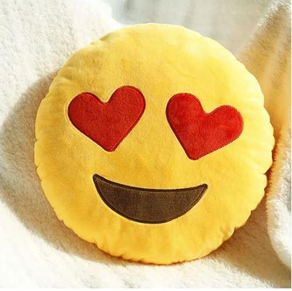 Obrázek z Emoji polštář - zamilovaný
